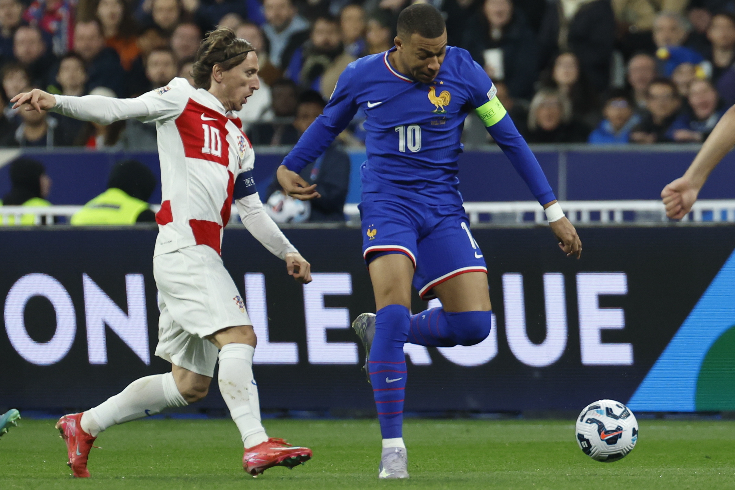 开云体育下载-决赛胜利較量激烈，法国勇夺欧国联冠军的简单介绍